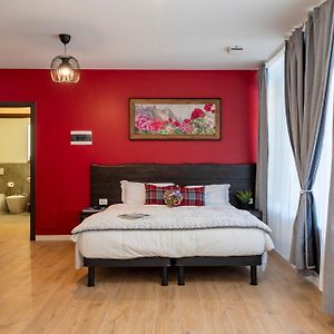 The Weiss Bistrot & Rooms